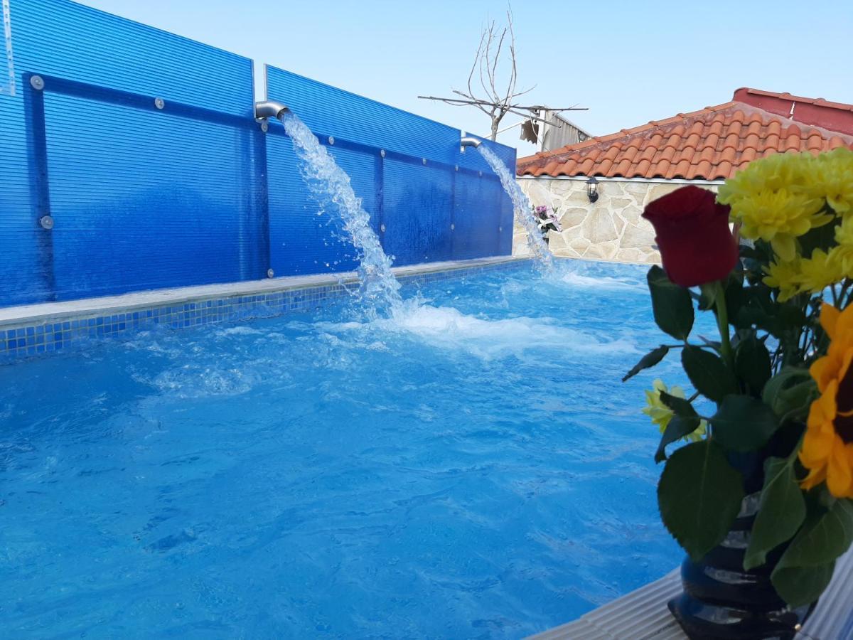 Hotel Flesvos 페프코초리 외부 사진