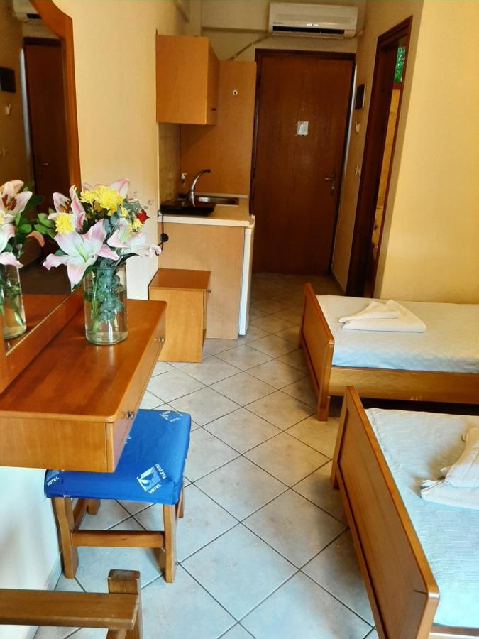 Hotel Flesvos 페프코초리 외부 사진